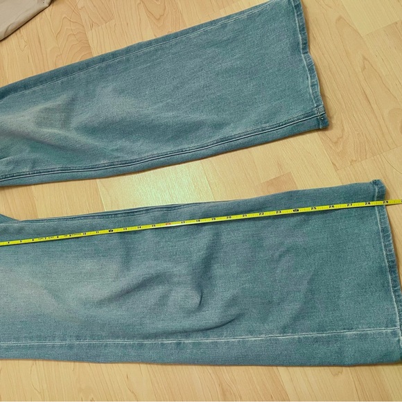 Quince Stretch High Rise Wide Leg Jeans - Picture 9 of 9